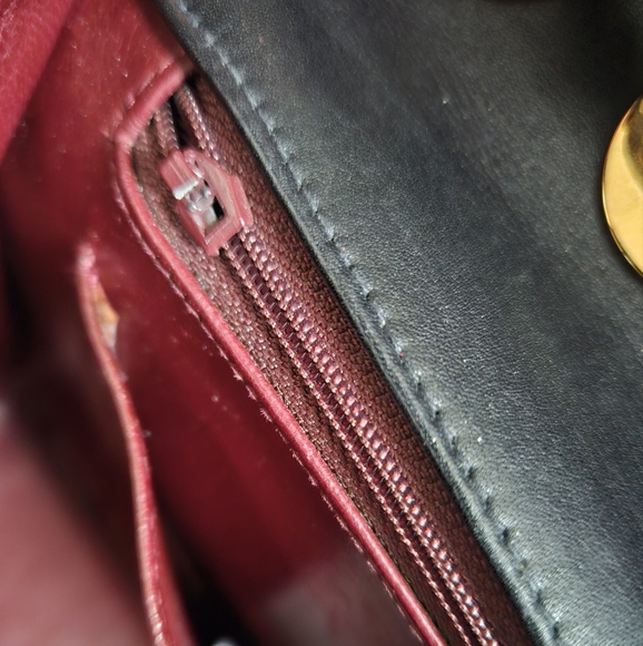 Chanel xl flap - Picture 16 of 17